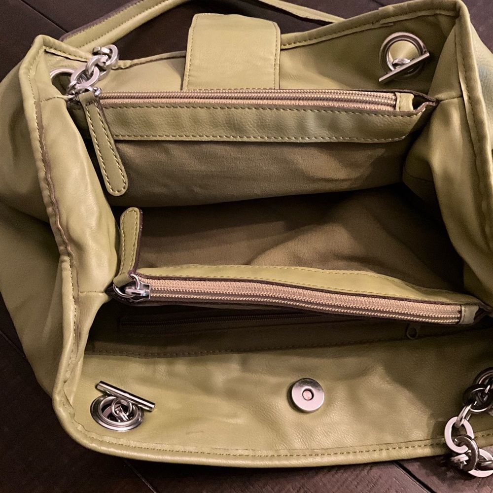 Liz Claiborne New Handbag - Picture 4 of 7
